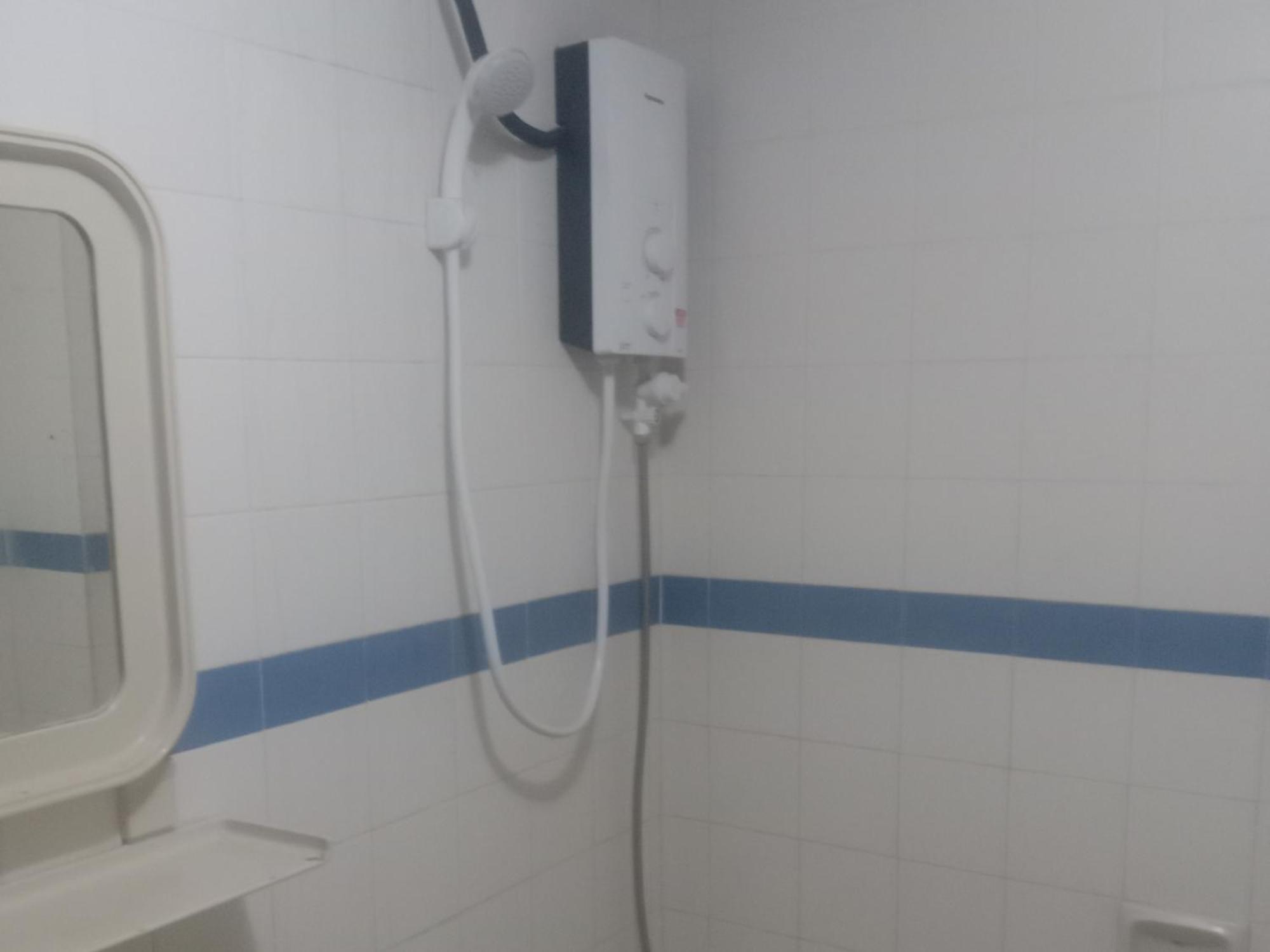 Pd Bayu Beach Resort Private Service Apartment Porto Dickson Exterior foto